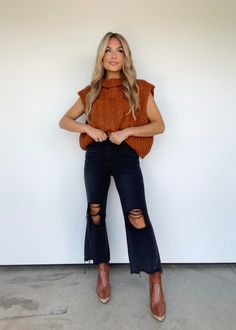 V2736BK black 90's vintage crop flare Vervet Lane 201, Looks Country, Crop Flare, Junior Fashion, Cropped Flares, Outfit Inspo Fall, Denim Flares, Fall Fashion Outfits, Mom Outfits