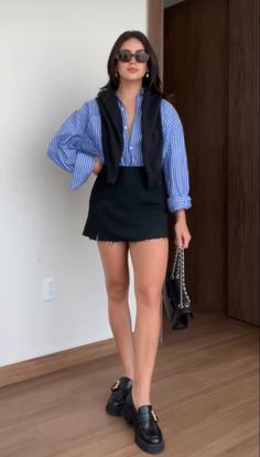 Blue And Black Work Outfit, Jean Skirt Outfits Summer, Outfit Ideas With Converse, Denim Skirt Outfit Summer, Outfit For Brunch, High School Outfit Ideas, Fall Skirt Outfits, Long Denim Skirt Outfit, Stylish Denim Skirt