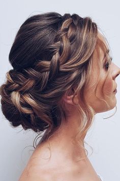 Wedding Hairstyles For Medium Hair, Wedding Hair Up, Bridal Hair Updo, Hairstyles For Medium Hair, Fishtail Braid, Hairstyles Men, בר מצווה, Bridesmaid Hair Updo, Wedding Hair Inspiration