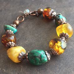 Amber Bracelets, Wooden Bracelets, Positive Aura, African Beads Necklace, Money Makers, Diy Money, Precious Beads, Tibetan Turquoise, Wooden Bracelet