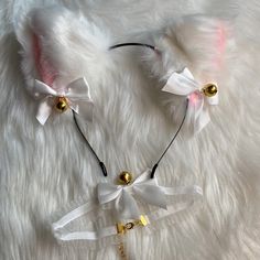 White Color Faux Fur Ear Headband And Matching Collar Costume Set New, One Size Cute Compliments, Heart Hair Pin, Platinum Wigs, Fox Costume, Cat Ear Headband, Blonde With Dark Roots, Pearl Veil, Fox Ears, Feather Headband