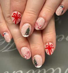 Nutcracker Nails Designs, Nutcracker Nails, Christmas Present Nails, Christmas Nail Designs Easy, Xmas Nail, Christmas Nail Ideas, Nail Aesthetic, Festive Manicure, Red Christmas Nails