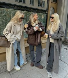 Amsterdam Outfit, Uggs Outfits, Nyc Winter Outfits, December Outfits, New York Outfits