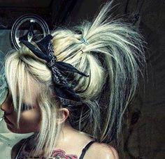 Rockstar Updo Hairstyles, Rocker Chic Hair Long, Punk Ponytail Hairstyles, Rocker Chic Hair Short, Punk Hair Women Long, Rocker Chic Hair Medium, Hair Styles For Rock Concert, Rock Of Love Aesthetic, Rock N Roll Hairstyle Women