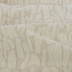 Made from a breathable and comfortable blend of cotton and linen, this quality fabric boasts a unique reversible jacquard design. With a textured hand and relaxed drape, this natural blend is perfect for elevated basics. Gütermann Thread Match: #503 Flax Content: 70% Cotton / 16% Rayon / 14% LinenWidth: 127cm / 50”Weight: 210gsm / 6.2ozOpacity: OpaqueDrape: ModerateCountry of Origin: China Share your makes with #BlackbirdFabrics and #BFJacquard Jacquard Design, Elevated Basics, Sport Chic, Blackbird, Cotton Viscose, Woven Top, Jacquard Weave, Fabric Swatches, Black Bird