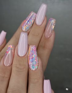 Nails Acrylic Festival, Light Pink Nails With Nail Art, Unique Birthday Nail Designs, Birthday Nail Set Ideas Almond, Girly Birthday Nails, Tropical Nails Pink, Pretty Pink Nails Design, Nail Designs For Birthday, Summer Classy Nails