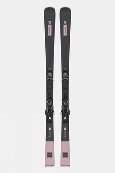 a pair of skis sitting on top of each other