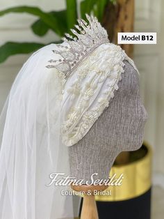 IMPORTANT: Please read the entire description. If you have any questions or requests, please contact us! WhatsApp Support +90 546 927 0621 PACKAGE INCLUDED: +Hijab Bridal Cap  (Crown and Veil are not included in the package.) (The lace pattern may differ from the photo by 5-10% depending on stock availability.) ⚠️The designs and photos in our e-Shop are 100% ours. Visit our store to see more products https://hijabbridal.etsy.com/ All Veil Models +Bridal Tiaras +Bridal Caps 👉https://hijabbridal. Crown And Veil, Muslim Veil, Lace Hijab, Elegant Hijab, Hijab Cap, Bride Head, Muslim Bridal, Turban Cap, Bridal Cap