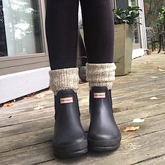 Hunter Chelsea Boots Outfit, Chelsea Hunter Boots, Hunter Chelsea Boots, Hunter Chelsea, Rain Boot Outfit, Hunter Boots Outfit, Chelsea Boots Outfit, Hunter Wellies, Shoe Wishlist