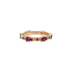 Ring 14kt Rose Gold with pear Rhodolite and Morganite. Purple Garnet, Stack Rings, Mixed Metal Jewelry, Stack Ring, Colored Stones, Ring Stacking, Jewelry Inspo, Pear Cut, Morganite