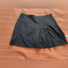 Nwt Skirt Size M Black Relaxed Skort With Pockets, Zara Flared Skirt For Workwear, Zara Flowy Skirt For Work, Relaxed Lined Skort For Night Out, Zara Pleated Mini Skort, Zara Flared Skirt For Work, Relaxed Mini Skirt For Workwear, Workwear Mini Hem Lined Skirt, Zara Pleated Flared Skirt