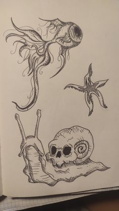 Ojos pez caracol dibujo ideas estrella Marine Life Drawing, Sketchbook Pages Inspiration, Weird Drawings, Rare Features, Creepy Drawings, Arte Grunge, Arte Peculiar, Drawing Tattoo