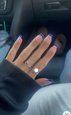 French Tip Acrylic Nails Navy Blue, Cute Back To School Nails Square, Cute Back Too School Nails, Back To School Square Nails, Acrylics For School, White With Blue French Tip Nails, Simple Nail Inspo Fall, Nail Inspo Simple Square, Square Acrylic Nails Summer 2024