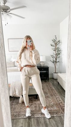 Cute Lounge Outfits, Lounge Outfits, Loungewear Outfits, Matching Sets Outfit, Lazy Day Outfits, Outfits Spring, Cute Comfy Outfits, Athleisure Outfits