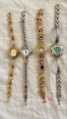 Vintage Watches Women, Jewelry Watch, Jewelry Accessories Ideas, Dope Jewelry, Jewelry Fashion Trends, Classy Jewelry, Funky Jewelry, Jewelry Lookbook