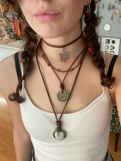 Whimsigoth Outfits, White Ppl, Jewellery Stack, Nails Looks, Handmade Jewlery, Alt Girls, Harry Potter Universe, Brown Eyed Girls, Hippie Life