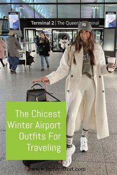 Plane Outfit Winter, Plane Outfit Airport Style, Outfits For The Airport, Outfits For Traveling, Airport Outfit Fall, Casual Airport Outfit, Winter Airport, Airport Outfit Comfy, Traveling Outfits