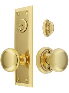 an image of a door handle and knob