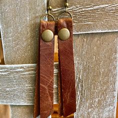 This Distressed Style Features Vintage Accent, Tribal Brown Leather. Lightweight Design Is Perfect Accent To Cowboy Boots And Jeans . Boho Gypsy Sundance Hippie Feels Handmade By Me With Furniture Grade Leather Up Cycled In The Foothills Of Nc. Look In My Closet For More Handmade Leather Earrings And Bracelets. Bundles And Offers Accepted! Leather Jewelry Patterns, Handmade Leather Earrings, Ranch Art, Leather Cord Jewelry, Leather Creations, Boots And Jeans, Leather Jewelry Making, Suede Jewelry, Handmade Leather Jewelry