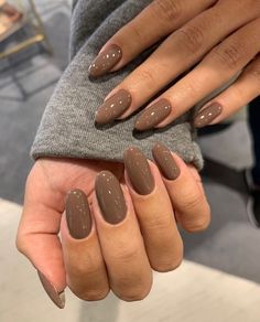 Elegant Wedding Nails, Mocha Mousse, Bears Nails, Bridal Elegance, Classic Nails, Nails 2024, Nails Desing