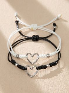 Cute Bracelet Ideas For Boyfriend, Couple Jewelry Aesthetic, Matching Couples Bracelets, Matching Things, Matching Bracelets For Couples, Relationship Jewelry, Matching Jewelry For Couples, Couples Jewelry, Couple Heart