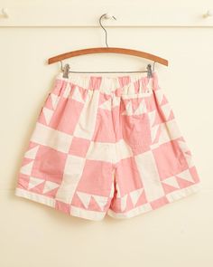 Rugby Silhouette, Quilted Shorts, Pink Quilt, Patchwork Shorts, Pink Quilts, New York Mens, Back Patch, Quilt Block, Cut Shirts