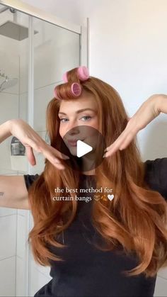 Chenoa 💫 on Instagram: "totally obsessed!! If you do not have curtain bangs - what are you doingggg??? 🤍  Ohne Curtain Bangs fühl ich mich nicht wie ich selbst. Ongoing love, die in 2020 ihren Ursprung fand 🥹💗  #copperhair #curtainbangs #cowboycopper #hairtutorials" Curtain Bangs High Ponytail, Curtain Bangs Ginger Hair, Curtain Bangs How To Style, Curtain Bangs Redhead, Red Curtain Bangs, Curtain Bangs Red Hair, Red Hair Curtain Bangs, Hairstyles For Curtain Bangs, How To Style Curtain Bangs