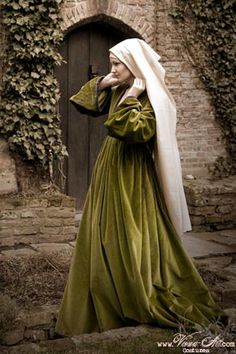 Medieval Veil, Olive Green Velvet, Period Costumes