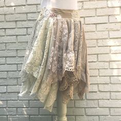 Lace Skirt Tutorial - Wedding Skirt - Upcycled Clothing Flounce Skirt Pattern, Closet Full Of Dresses, Sculpture Dress, How To Upcycle Clothes, Rag Skirt, Fair Outfit, Skirt Pattern Free, Jacket Art, Pixie Skirt