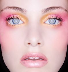 Pink And Yellow Makeup, Make Up Photography, Jamie Nelson, Real Techniques Brushes, Yellow Makeup, Real Techniques, Trendy Makeup, Make Up Looks