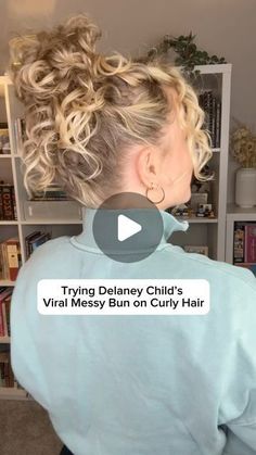 Simple Curly Hair Updo Natural Curls, Long Curly Hair Pulled Back, Pinned Up Curly Hairstyles, Messy Updo Half Up Half Down, Curly Chignon Tutorial, Easy Updo For Medium Curly Hair, Curly Hair With Front Pieces Pulled Back, How To Put Curly Hair Up, How To Style Curly Hair With A Claw Clip