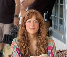 Bangs Wavy Hair, I Like Your Hair, 70s Hair, Divorced Parents, Wavy Haircuts, Haircuts For Wavy Hair, Haircut Inspiration