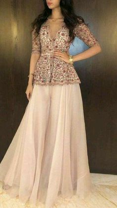 Vogue Editorial, Long Skirt And Top, Sharara Designs, Pengantin India, Function Dresses, Trendy Outfits Indian, Gaun Fashion, Traditional Indian Dress, Indian Dresses Traditional