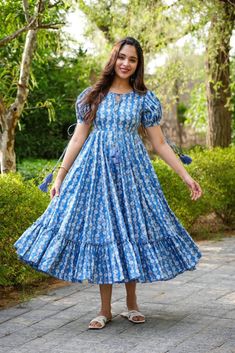 Cotton Long Frocks For Women, Simple Cotton Frocks For Women, Cotton Frocks For Women, Europe Dress, Fancy Club, Frocks For Women, Maxi Frocks, Ankara Bags, Charcoal Paint