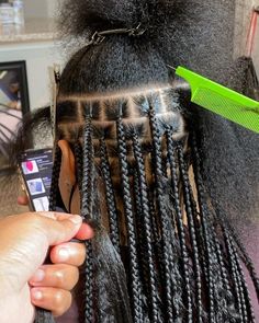 Mixed Hair Colors Braids, Hair Braider Aesthetic, Braider Aesthetic, Braid Parts, Braids Curly Ends, Braiding Your Own Hair, Braided Hairstyles For Black Women Cornrows, New Hair Do, Hair Braider