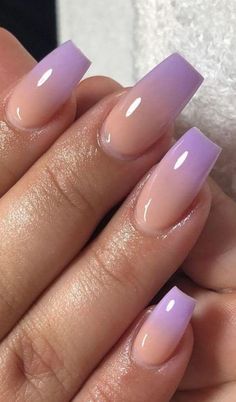 Nails On Brown Skin, Ongles Gel Violet, Ombre Nail Colors, Nail Color Combinations, Purple Ombre Nails, Ombre Nail Art Designs, Emerald Nails, Kutek Disney, Pointy Nails