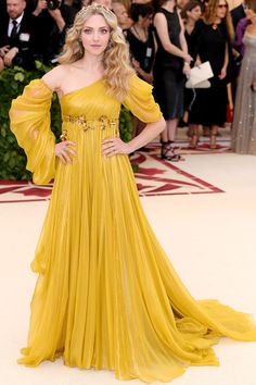 Partywear Dresses, Mode Casual, Amanda Seyfried, Red Carpet Dresses