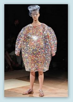 fashion weird runway women funny look catwalk fat petite crazy wear does me dress ludicrous ever fashions looks style girl Japan Fashion Week, Ugly Fashion, Crazy Dresses, Easter Dresses For Toddlers, Ugly Outfits, Bad Fashion, 일본 패션, Stylish Winter Outfits, Crazy Outfits