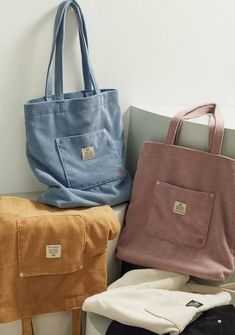 Recreate Pictures, Tas Denim, Corduroy Tote Bag, Totes Ideas, Sac Tote Bag, Sacs Tote Bags, Sac Diy, Diy Tote, Diy Bag Designs