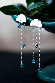 Cercei Din Lut Polimeric, Rain Earrings, Rain Clouds, Bijoux Diy, Jewelry Inspo, Ear Jewelry, Pretty Jewellery, Cute Earrings, Piercing Jewelry