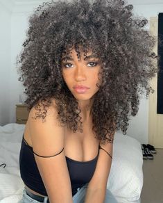 Mixed Curly Hair, Baddie Outfit, Yennefer Of Vengerberg, Big Curly Hair, Pelo Afro, Effortless Hairstyles, Curly Hair Inspiration, Curly Girl Hairstyles, Dream Hair