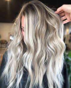 How To Darken Hair, Blonde High, Fall Blonde Hair, Dimensional Blonde, Bronde Hair, Dirty Blonde Hair, Blonde Hair Inspiration, Mom Hairstyles, Hair Appointment