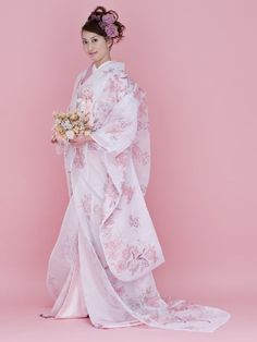 Wedding Dress Japanese, Japanese Wedding Kimono, Asian Inspired Wedding, Inspired Wedding Dress, Furisode Kimono, Cold Heart