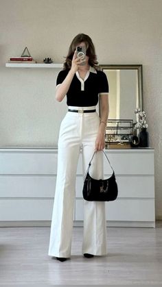 https://dijbi.com/fashion-mistakes-make-people-look-much/?utm_source=pinterest&utm_medium=link&utm_campaign=gulmentor Uni Girl Aesthetic Outfit, White Pants Formal Outfit, White Formal Pants Outfit, Classy Outfits For Women, Business Casual Outfits For Work