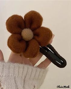 Color: brown, Size: 1pc Plush Flower, Elegant Ponytail, Floral Hair Clip, Curly Lace Front Wigs, Wedding Hair Clips, Winter Mode, Straight Lace Front Wigs, Hair Clips Girls, Flower Hair Pin