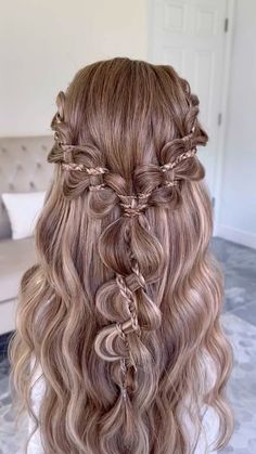 Sandra Monzon-Atlanta Ga Bridal Hairstylist | I love this look and think it will be perfect for this prom season, don’t you think? I hope this video helpful if so please don’t forget to… | Instagram Half Up Half Down Hairstyle, Down Hairstyle, Hair Style Vedio, Prom Season, Hoco Hairstyles, Ponytail Hairstyles Easy