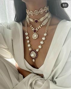 Pakistani Hair Jewelry, Indian Jewelry Aesthetic, Statement Jewelry Outfit, Red Necklace Set, Spring Jewelry Trends, Gold Statement Jewelry, Dope Jewelry, Spring Jewelry