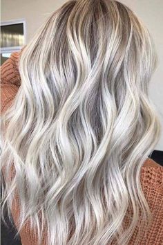 Ash Blonde with Lowlights Current Blonde Hair Trends, Cool Blonde With Lowlights, Icy Platinum Blonde Hair With Lowlights, Champagne Hair Color, Brunette Blonde Highlights, Champagne Blond, Blonde Colors, Champagne Blonde Hair, Champagne Hair