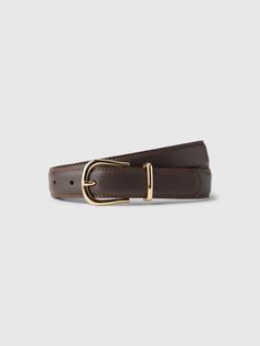 Smooth vegan leather belt.  Gold round buckle at front.  Width: 1" For more fit and sizing info, check out our Size Guide. Brown Belts Women, Simple Belts, Brown Belt Outfit, Belts Brown, Simple Belt, Girls Belts, Wishlist 2024, Belt Gold, Brown Belt