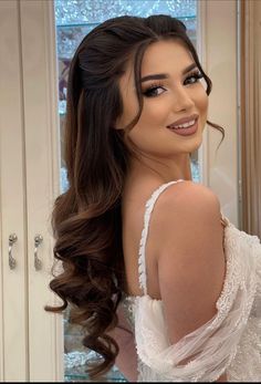 Side Part Open Hairstyles, Engagement Hair And Makeup, Long Hair Wedding Styles, New Hairstyle, Indian Hairstyles, Bride Hairstyles, Ponytail Hairstyles, Bridesmaid Hair, Prom Hair